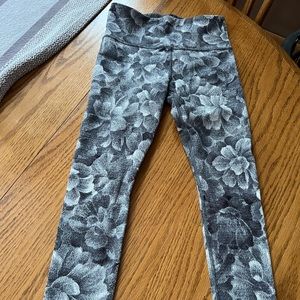 Athleta Floral Leggings